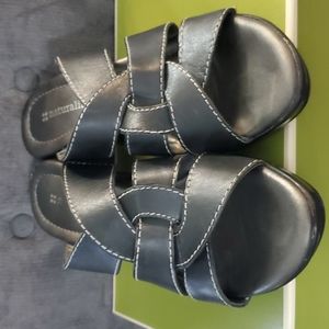 Women's Size 7.5 Naturalizer Shoes